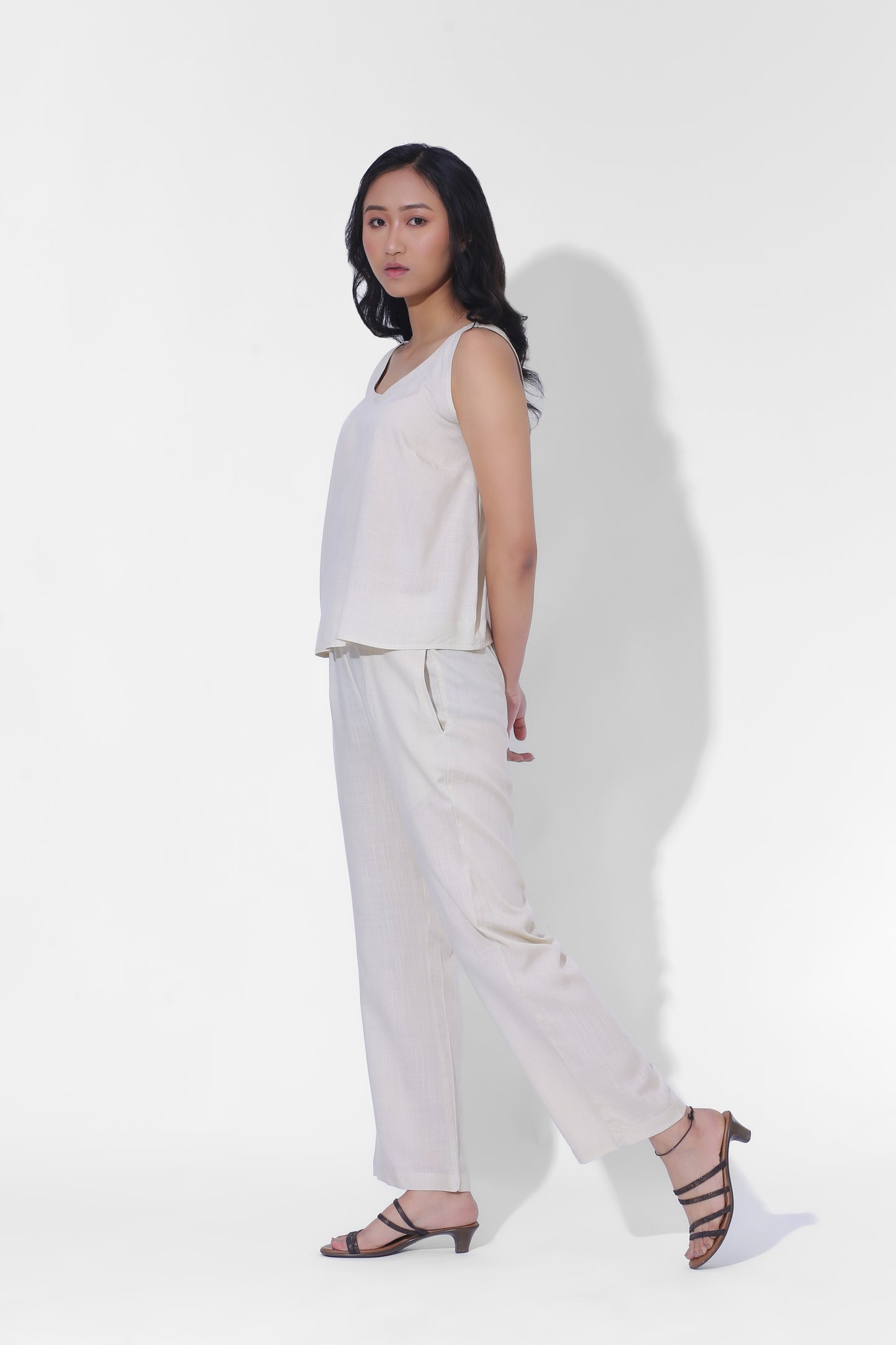 Taira Narrow Pants