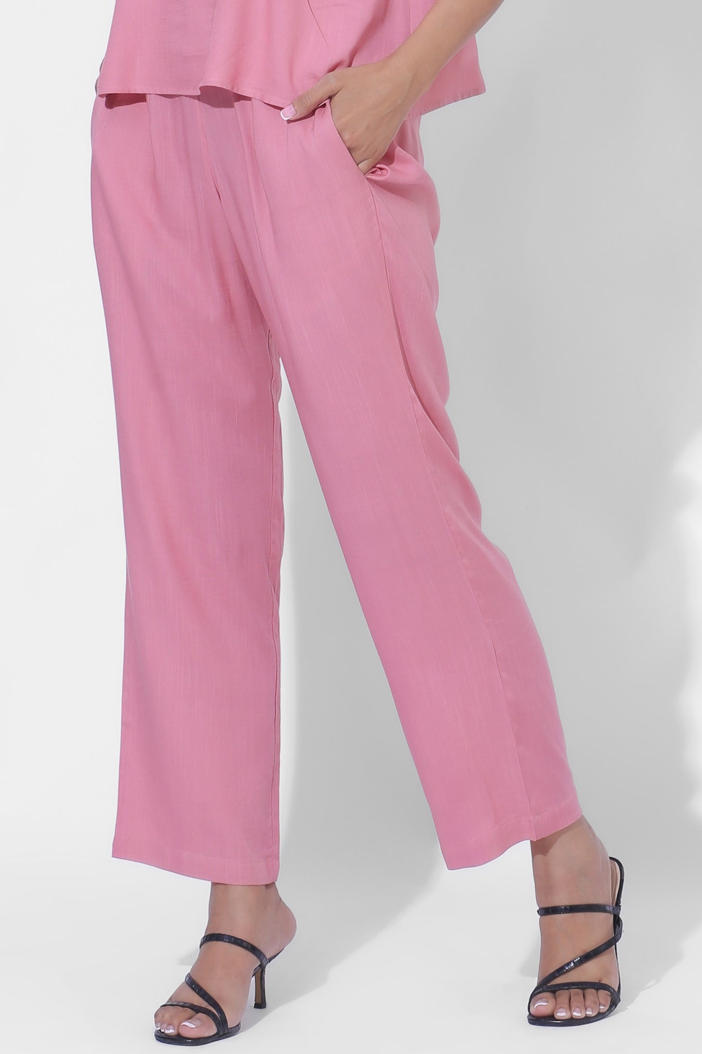 Taira Narrow Pants